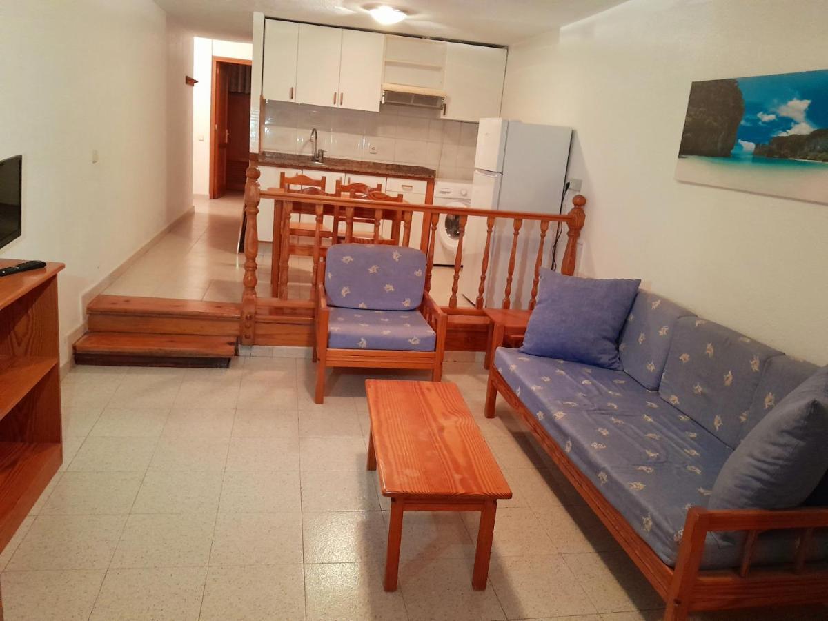 Apartamentos Tamaran San Bartolomé Exterior photo