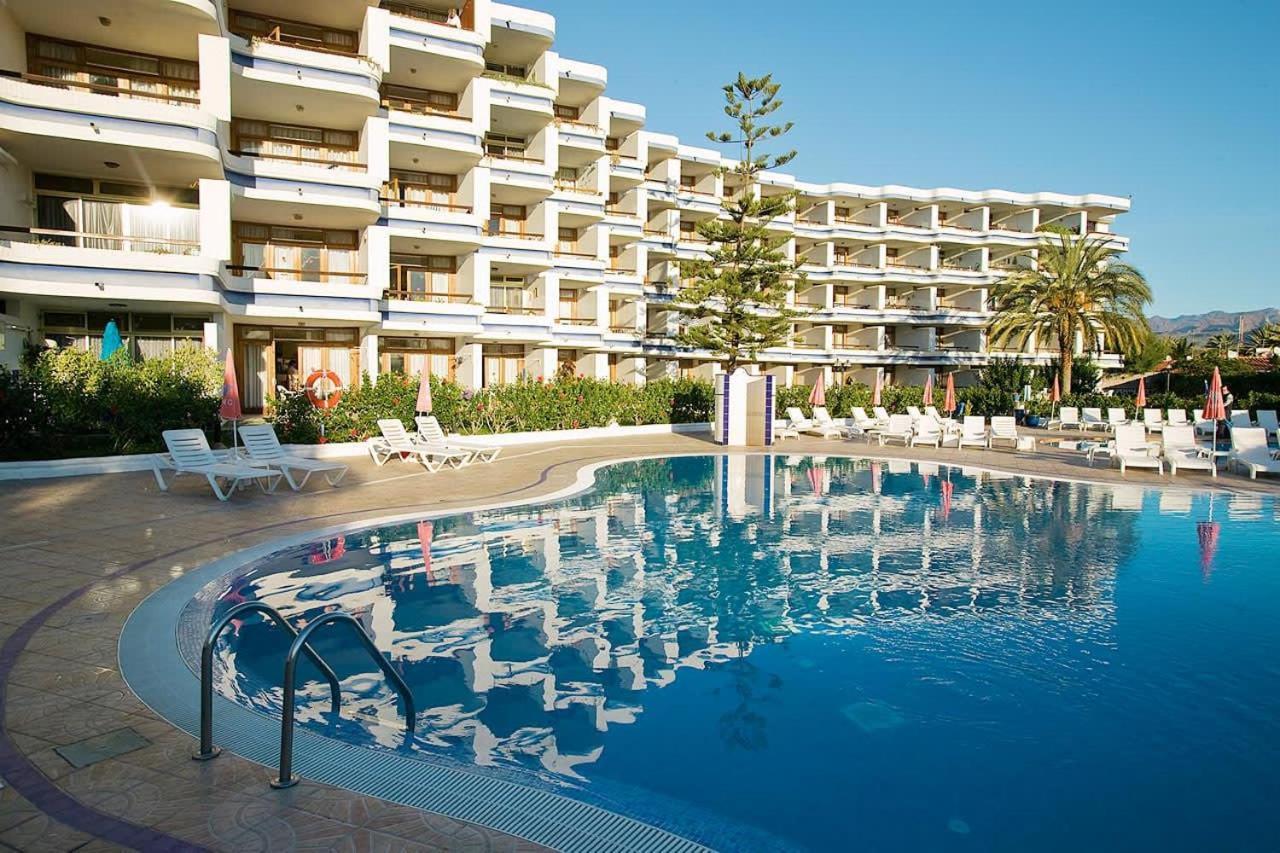 Apartamentos Tamaran San Bartolomé Exterior photo